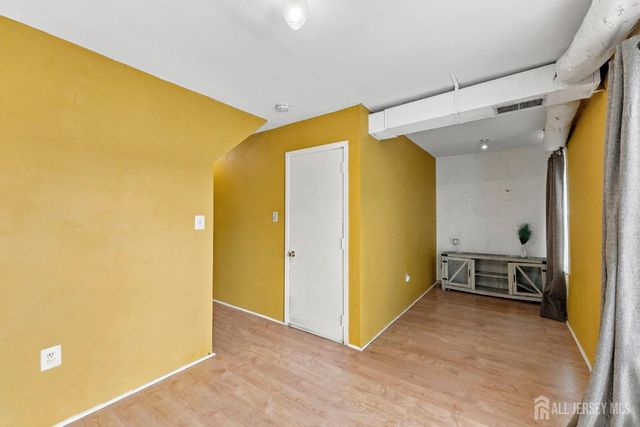 129 Fulton Court, New Brunswick, NJ 08901