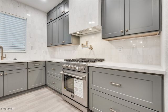 11086 Evvie Lane, Las Vegas, NV 89135