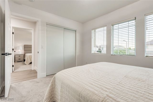 11086 Evvie Lane, Las Vegas, NV 89135