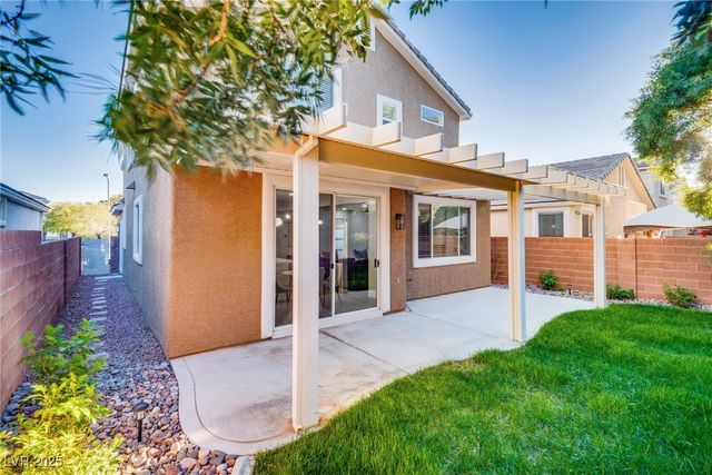 11086 Evvie Lane, Las Vegas, NV 89135