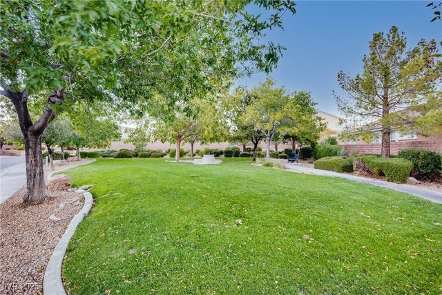 11086 Evvie Lane, Las Vegas, NV 89135