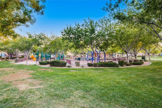 11086 Evvie Lane, Las Vegas, NV 89135