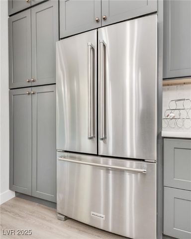 11086 Evvie Lane, Las Vegas, NV 89135