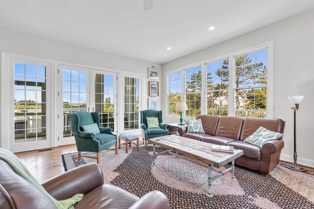 43 COLUMBUS DR, Monmouth Beach Boro, NJ 07750