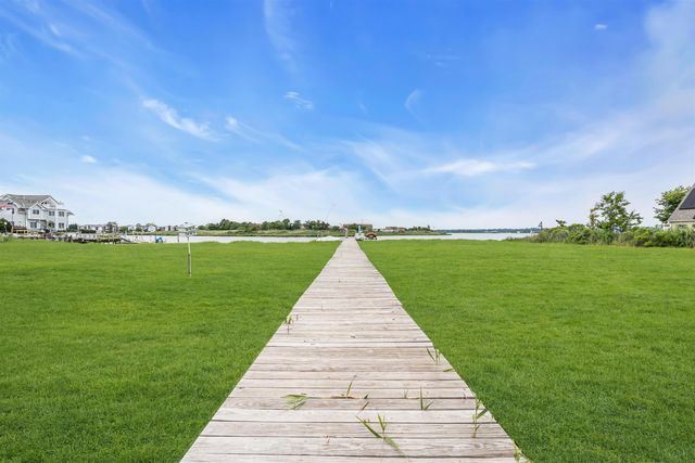 43 COLUMBUS DR, Monmouth Beach Boro, NJ 07750
