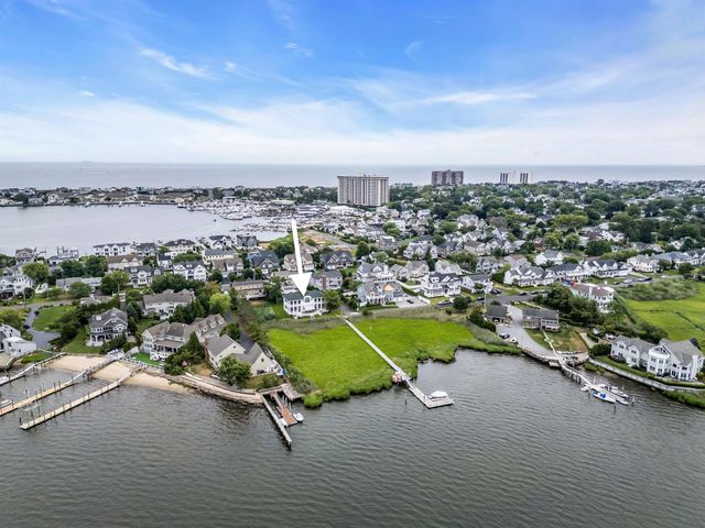 43 COLUMBUS DR, Monmouth Beach Boro, NJ 07750