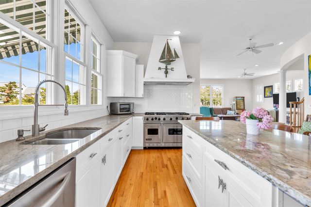 43 COLUMBUS DR, Monmouth Beach Boro, NJ 07750