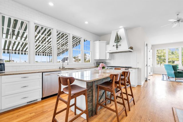 43 COLUMBUS DR, Monmouth Beach Boro, NJ 07750
