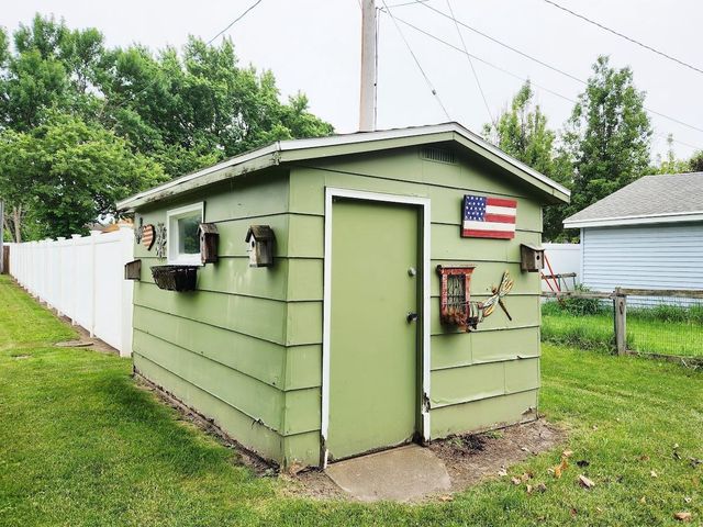 688 W DIVISION STREET, Fond Du Lac, WI 54935