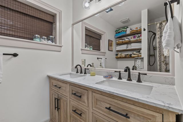 24 Hanover Street, Charleston, SC 29403