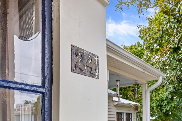 24 Hanover Street, Charleston, SC 29403