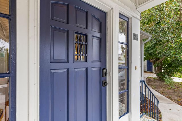 24 Hanover Street, Charleston, SC 29403