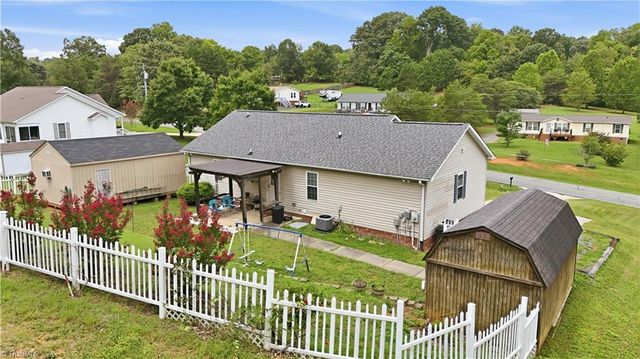 482 Moser Road, King, NC 27021