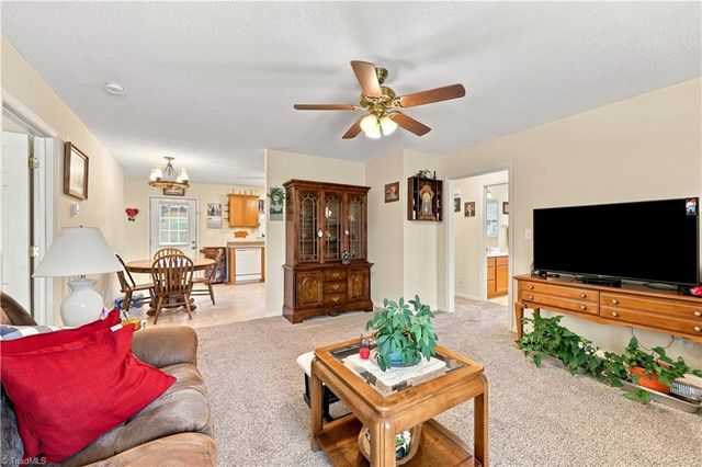482 Moser Road, King, NC 27021