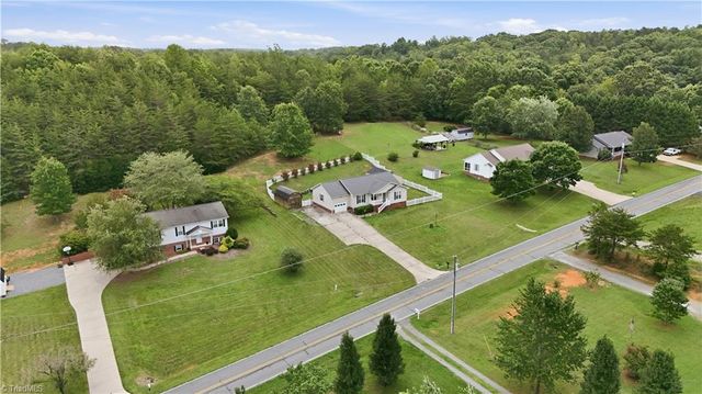 482 Moser Road, King, NC 27021