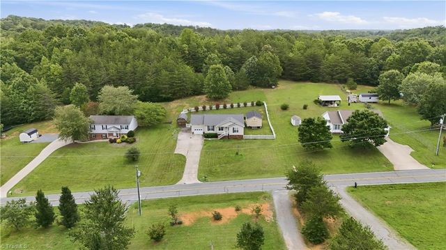 482 Moser Road, King, NC 27021