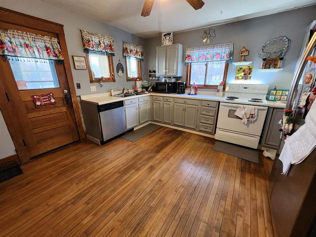 410 Parker Drive, Janesville, WI 53545