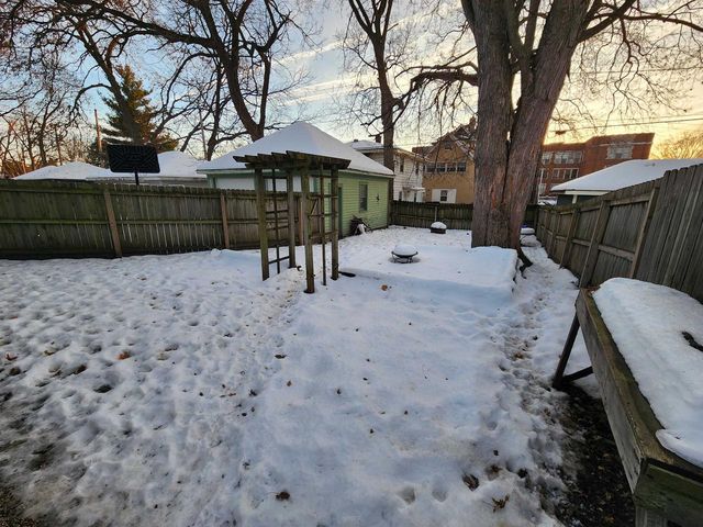 410 Parker Drive, Janesville, WI 53545