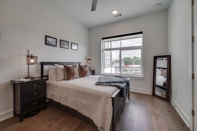 1125 10th Ave N Apt 210, Nashville, TN 37208
