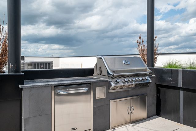 1125 10th Ave N Apt 210, Nashville, TN 37208