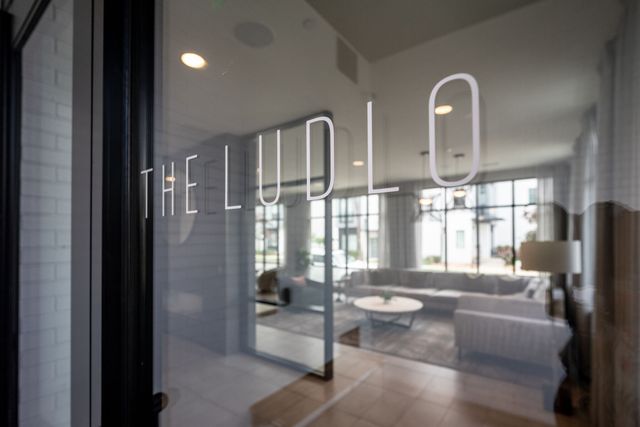 1125 10th Ave N Apt 210, Nashville, TN 37208