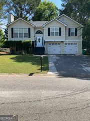12 Carson Court, Adairsville, GA 30103