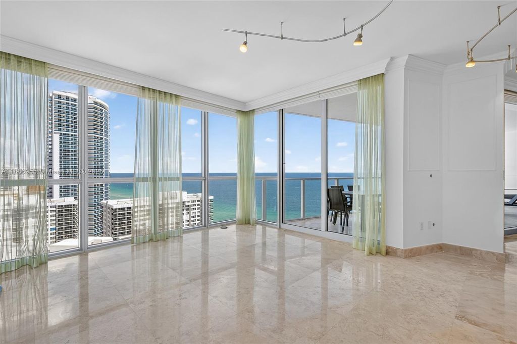 3101 S Ocean Dr 2403, Hollywood, FL 33019