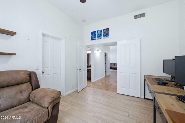 4601 E RAMUDA Drive, Phoenix, AZ 85050