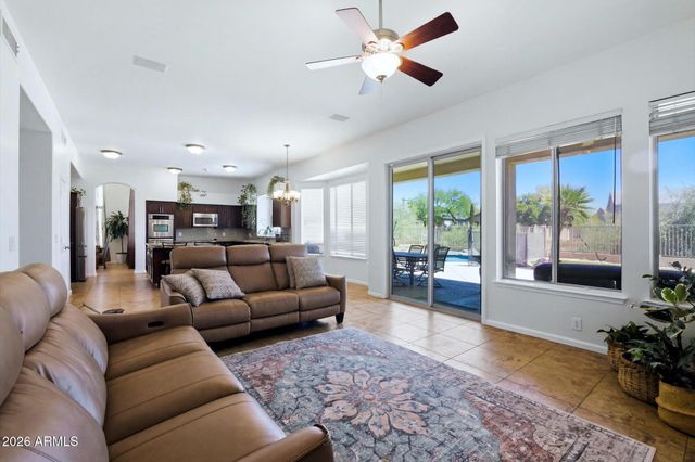 4601 E RAMUDA Drive, Phoenix, AZ 85050