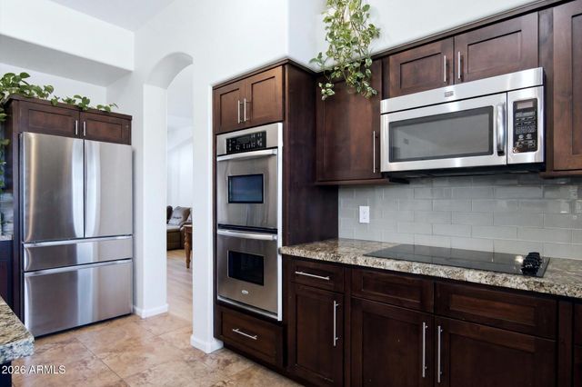 4601 E RAMUDA Drive, Phoenix, AZ 85050