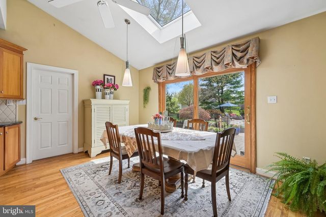 403 PROVIDENCE DR, Moorestown, NJ 08057