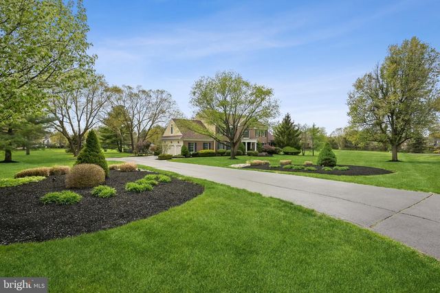 403 PROVIDENCE DR, Moorestown, NJ 08057