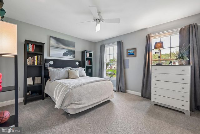 403 PROVIDENCE DR, Moorestown, NJ 08057