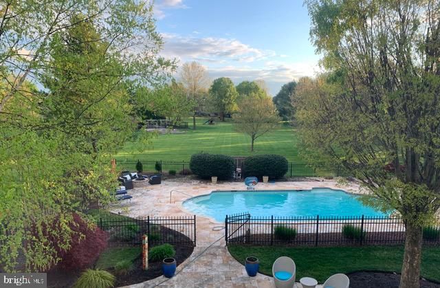 403 PROVIDENCE DR, Moorestown, NJ 08057
