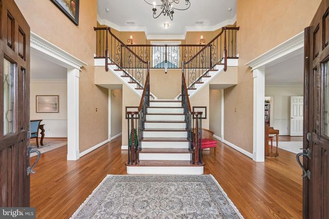 403 PROVIDENCE DR, Moorestown, NJ 08057