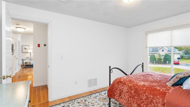 27 Great Oak Drive, Warwick, RI 02886