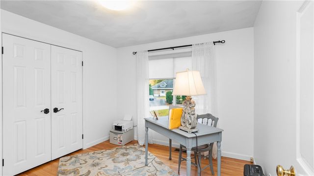 27 Great Oak Drive, Warwick, RI 02886