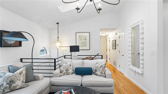 27 Great Oak Drive, Warwick, RI 02886