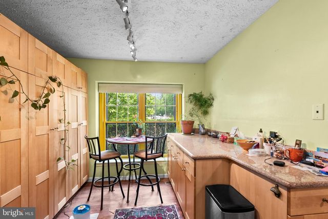 2114 LANG DR, Crofton, MD 21114