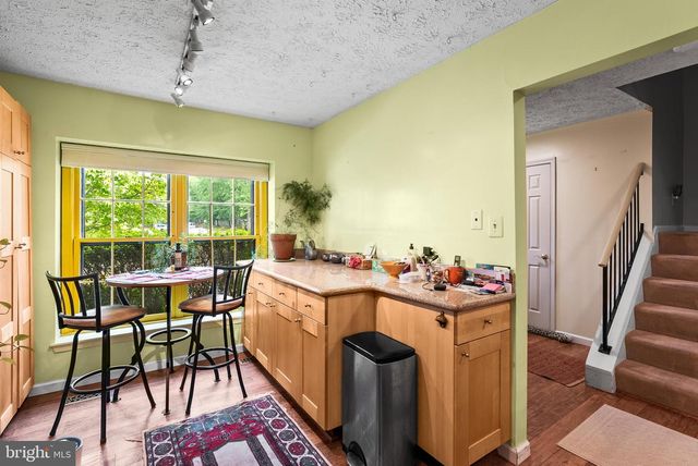 2114 LANG DR, Crofton, MD 21114