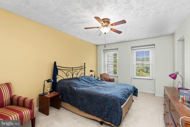 2114 LANG DR, Crofton, MD 21114