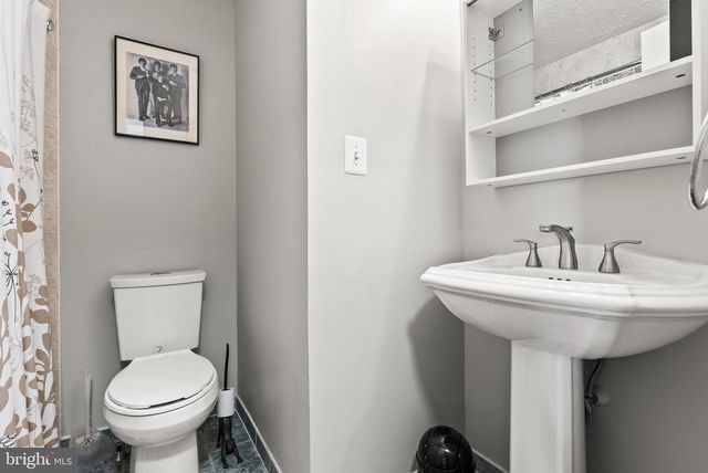 2114 LANG DR, Crofton, MD 21114