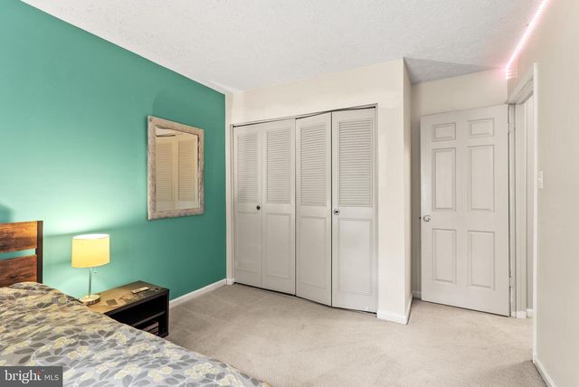 2114 LANG DR, Crofton, MD 21114