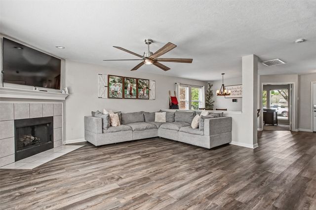 6144 Paddlefish Drive, Fort Worth, TX 76179