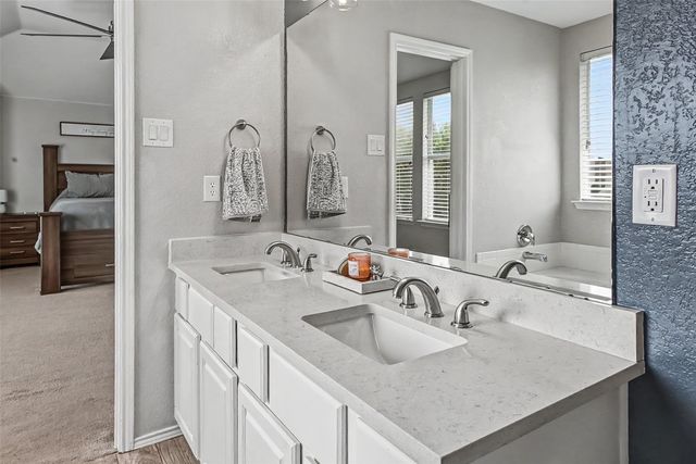 6144 Paddlefish Drive, Fort Worth, TX 76179