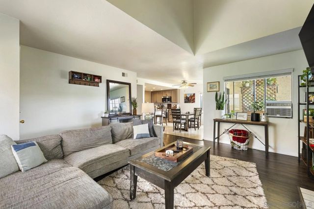 355 N Melrose Drive North E, Vista, CA 92083