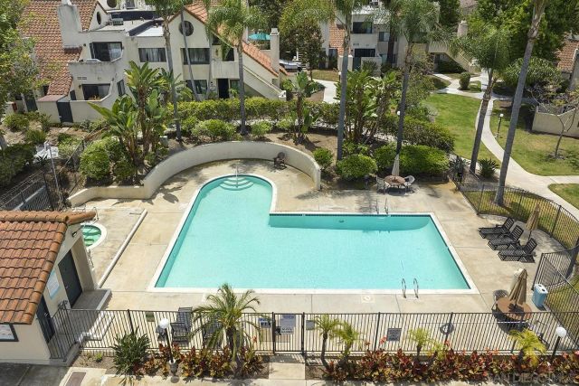 355 N Melrose Drive North E, Vista, CA 92083