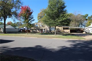 918 S Erie Avenue, Russellville, AR 72801