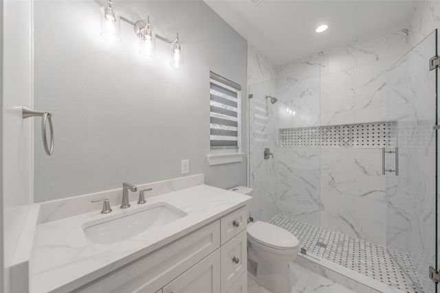 1508 W 12TH Avenue, Corsicana, TX 75110