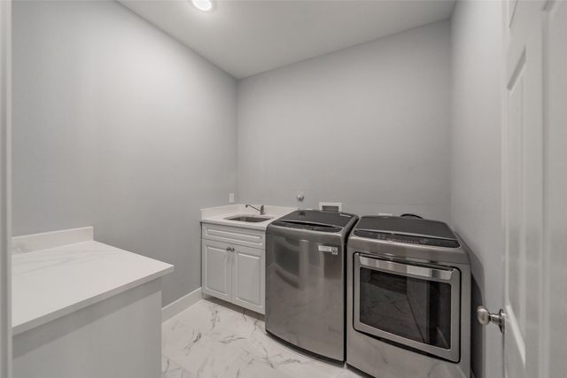 1508 W 12TH Avenue, Corsicana, TX 75110